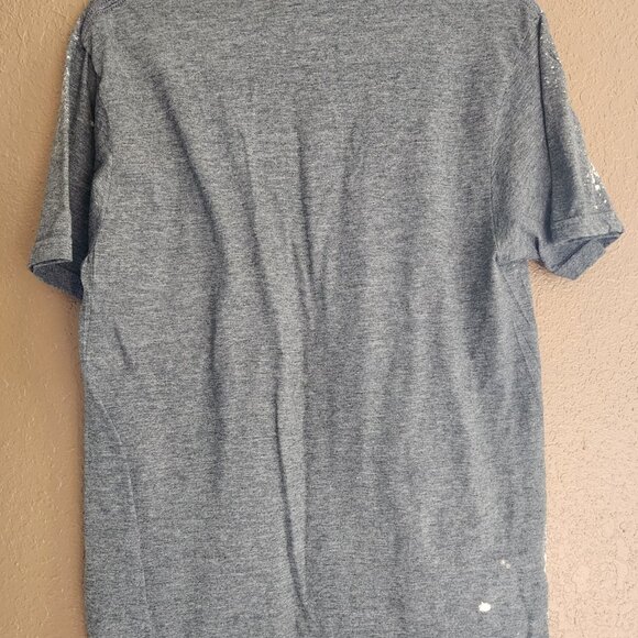 Arkansas Razorbacks Bleached T-Shirt Gildan Size Medium - Picture 2 of 3